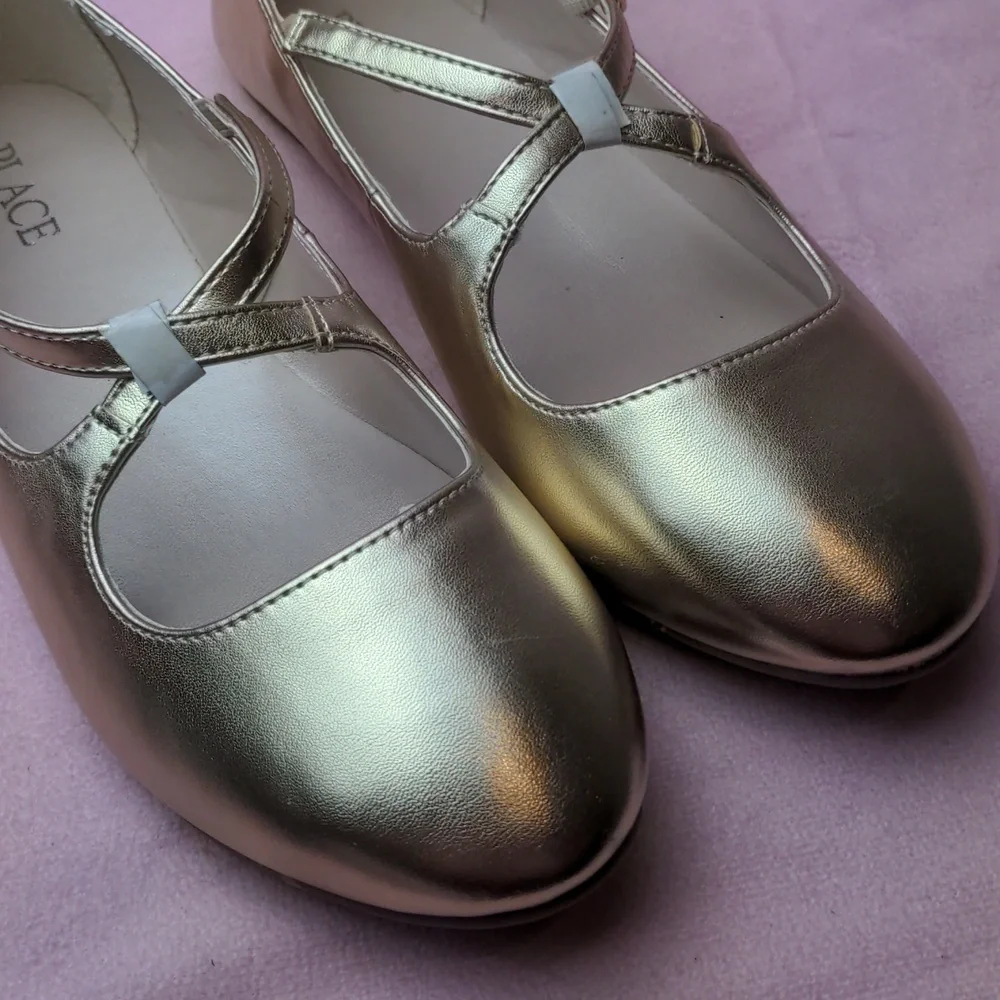 The Children's Place Shiny Gold Metallic Ballet Flats size 4
